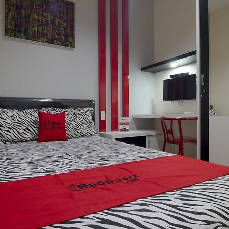 Reddoorz Near Lawang Sewu Hotel Semarang Kültér fotó